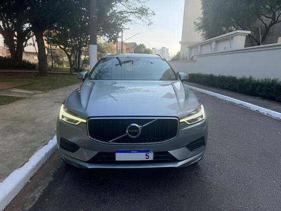 VOLVO XC60 2.0 T5 GASOLINA MOMENTUM AWD GEARTRONIC VOLVO XC60 2.0 T5 GASOLINA MOMENTUM AWD GEARTRONIC